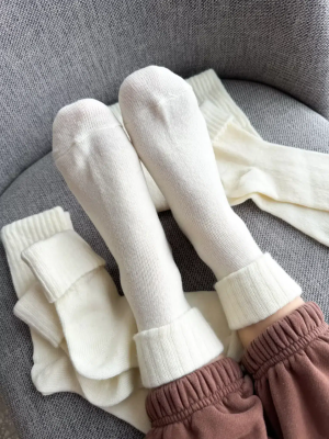 Weiße Kaschmirsocken