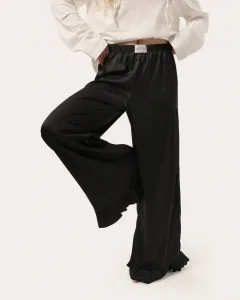Schwarze Hose mit Rüschen