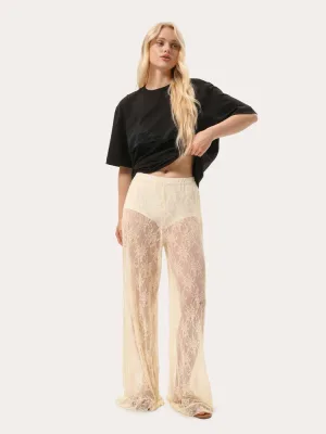Spitzenhose mit Rüschen in Cremefarbe