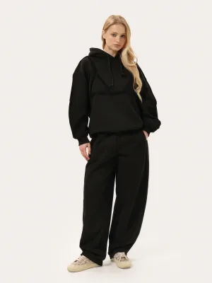 Schwarzer Anzug mit dekorativem Bralette aus Premium-Baumwolle