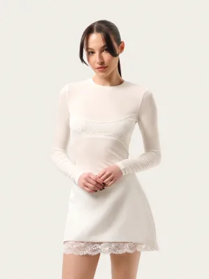 Milchfarbenes halbtransparentes Slim-Longsleeve aus Tencel mit Spitze auf der Brust