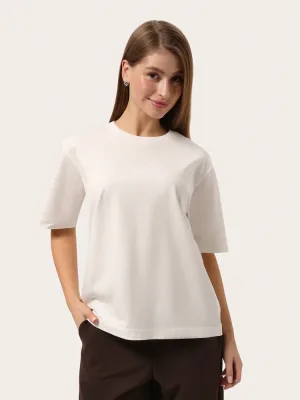 Basic Oversize-T-Shirt in milchiger Farbe mit Logo