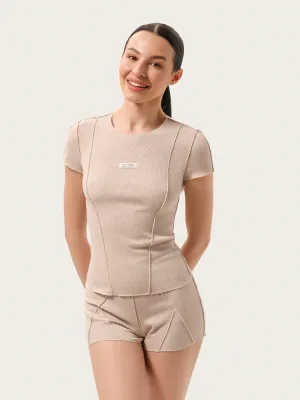 Hellbeiges Ripp-Set: Shorts und T-Shirt